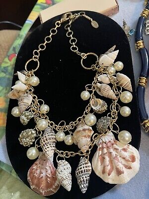 gold seashell necklace